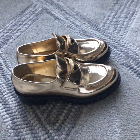 Prada Logo Plaque loafers - Picture 3 of 3